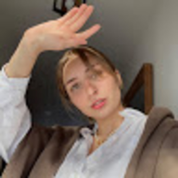 Meet your Posher, Lauralee - Picture 1 of 1